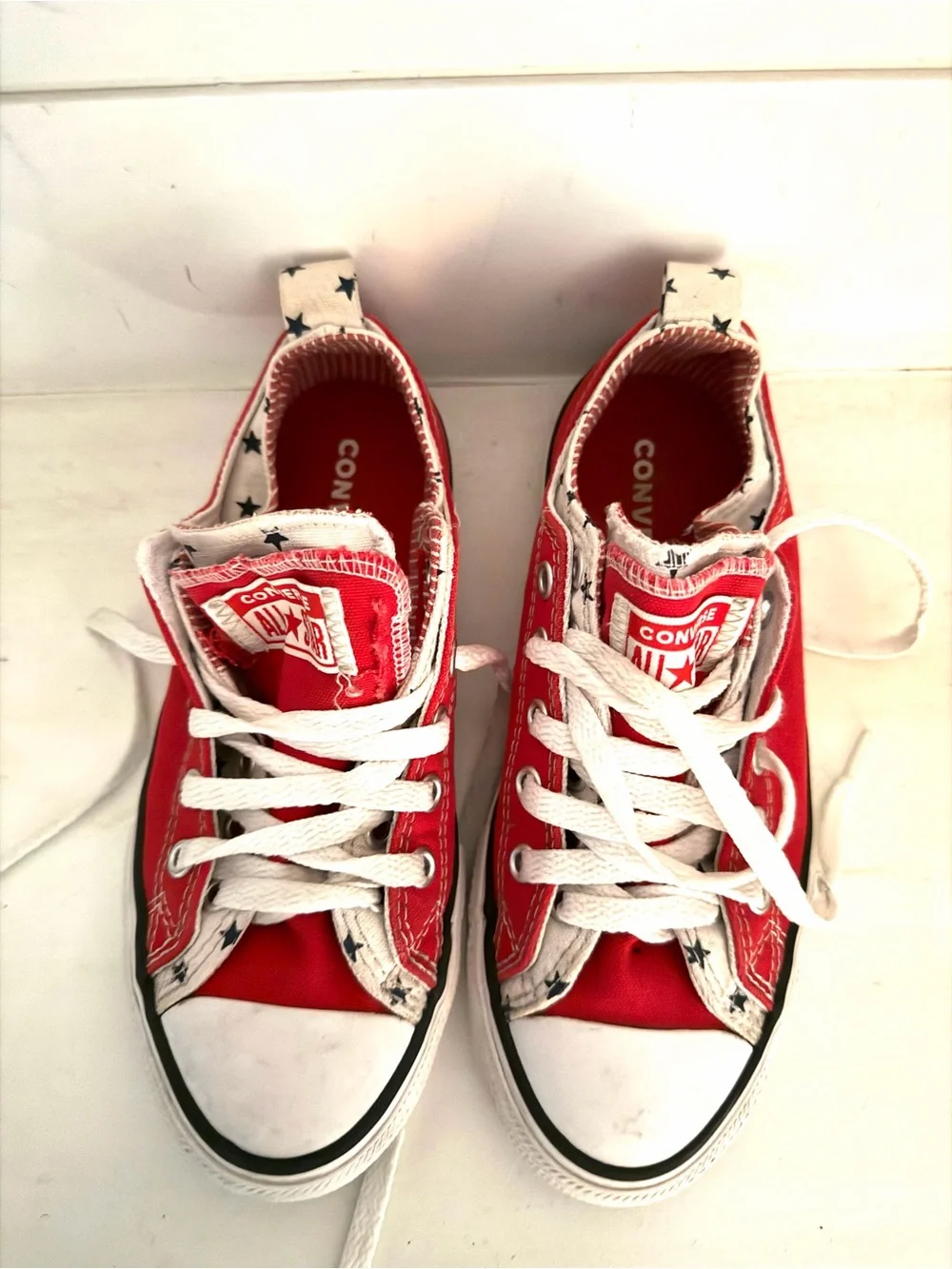 Converse Red Low-Top Kids Sneakers with White Laces